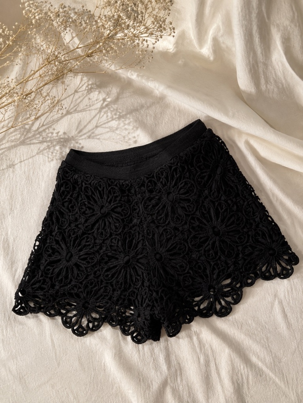 Women's Black Crochet Floral Lace Shorts
